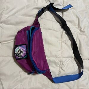 Samsonite world sport Purple Waist Bag with Blue Zipper